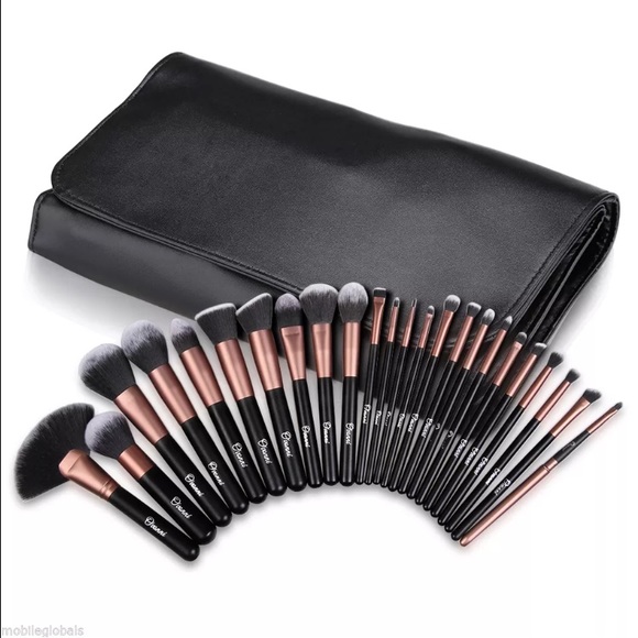 24 piece professional make up set