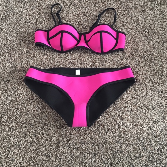 Bathing suit