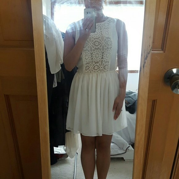 Zara Trafaluc white dress size XS - Picture 4 of 4