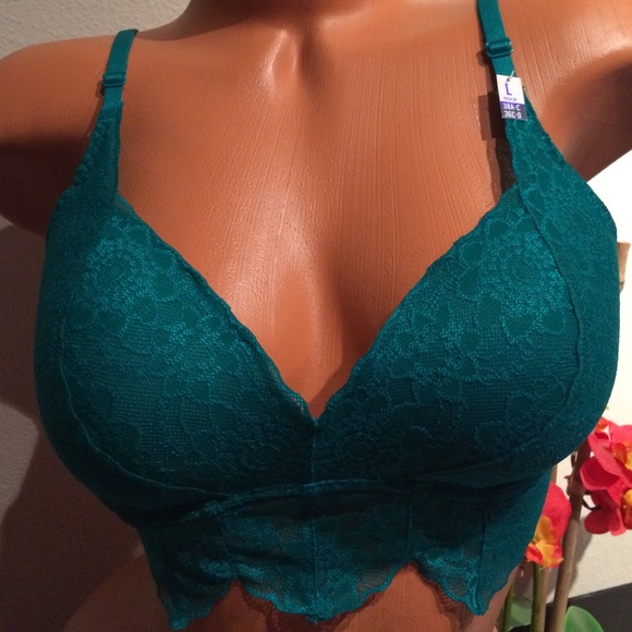 🚫SOLD🚫 Victoria's Secret Push Up Bralette "L"