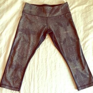 🍋LULULEMON RARE Sequin Print Wunderunder