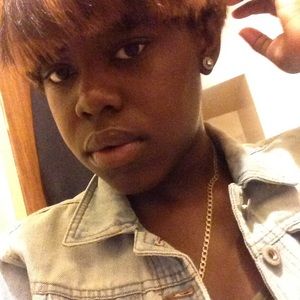 Meet your Posher, Alexus