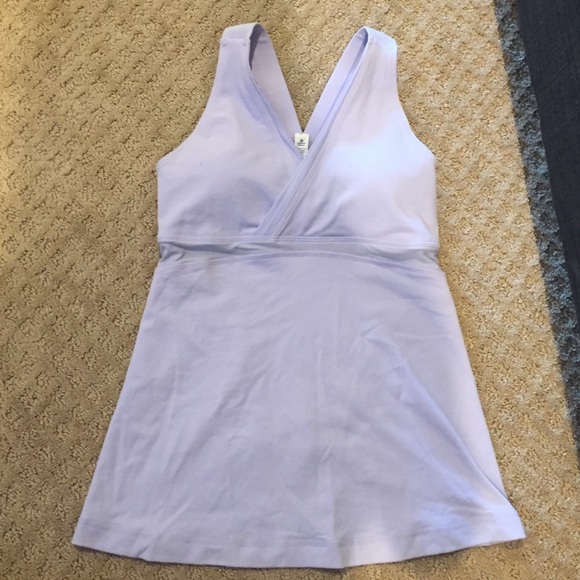 New lulu top - Picture 1 of 1