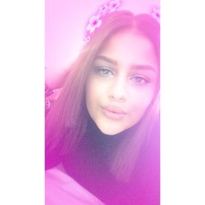 Meet your Posher, Jessenia