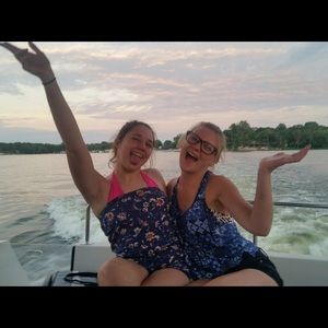 Meet your Posher, Nora