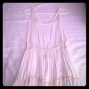 BRANDY MELVILLE FUN SUMMER OPEN BACK DRESS