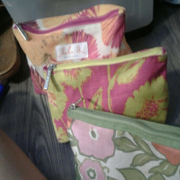 I need more make-up bags - Picture 1 of 1