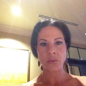 Meet your Posher, Claudia