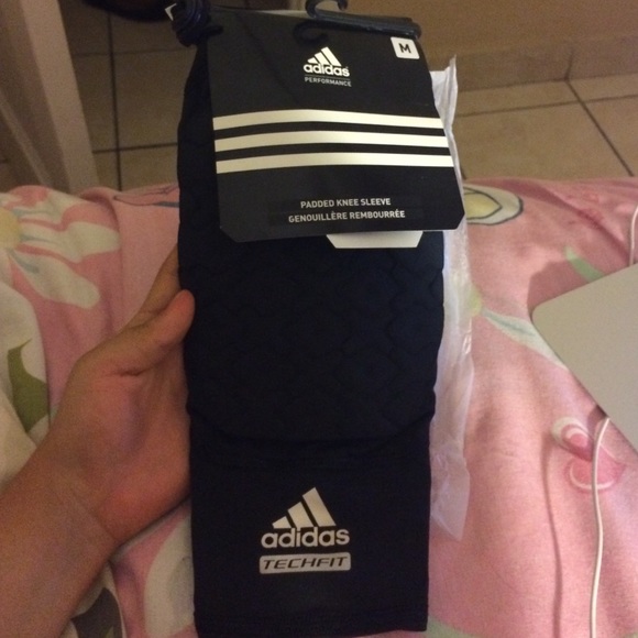 Adidas knee pad