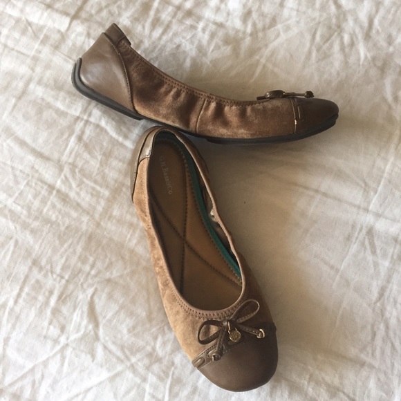 GH Bass & Co Brown Ballet Flats