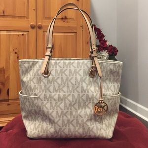 MICHAEL Michael Khors signature tote