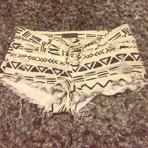 Billabong Tie up shorts