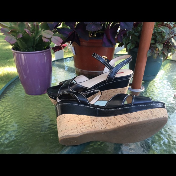 Prada cork wedge and leather strap sandals - Picture 4 of 4