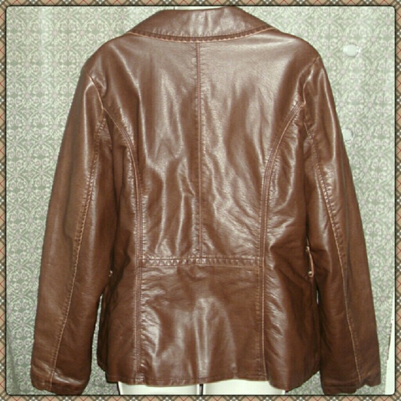 🆑FAUX LEATHER JACKET! - Picture 2 of 4