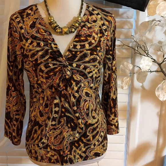 Jones & CO Tops - JONES & CO TOP