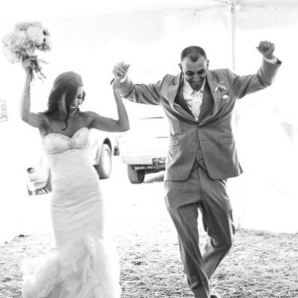 Meet your Posher, Danielle - Picture 2 of 3