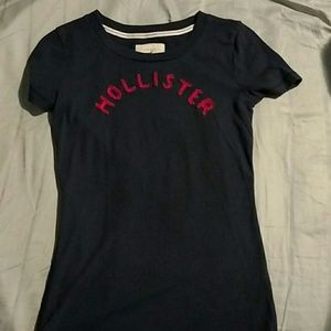 Hollister tee