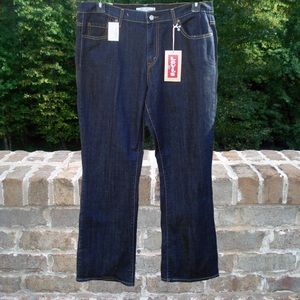 Levis Mid Rise Bootcut - Size 14M