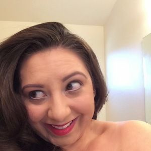 Meet your Posher, Elicia