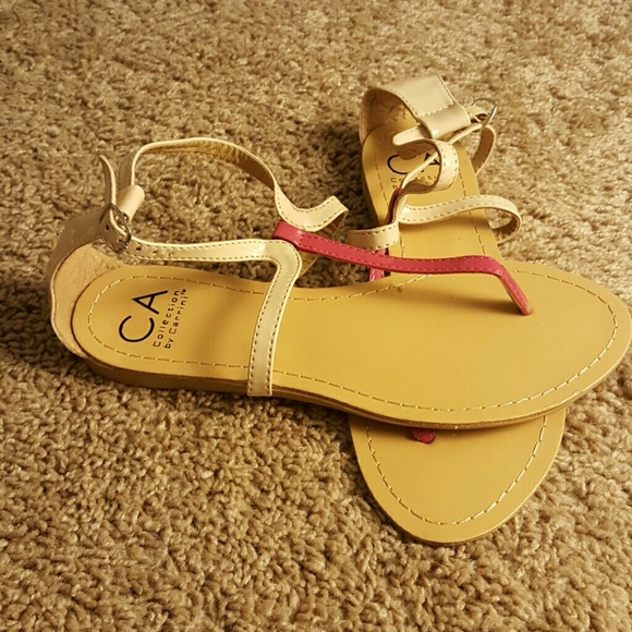 CAN Collection by Carrini Sandals - Picture 2 of 4