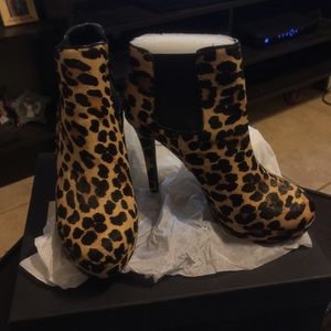 Gianni bini size 6 (us)