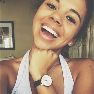 Meet your Posher, Demetra