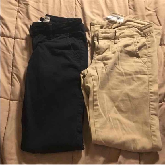 Bundle of two pants! Taking all offers!! - Picture 1 of 3