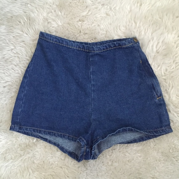AA Denim Tap Short