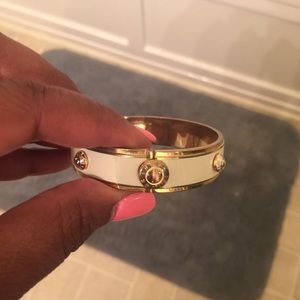 Henri Bendel bracelet/pre owned