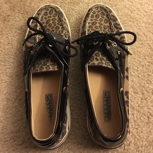 Sperry Leopard and Black patent leather shoes