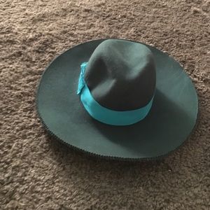 Lola hats floppy hat