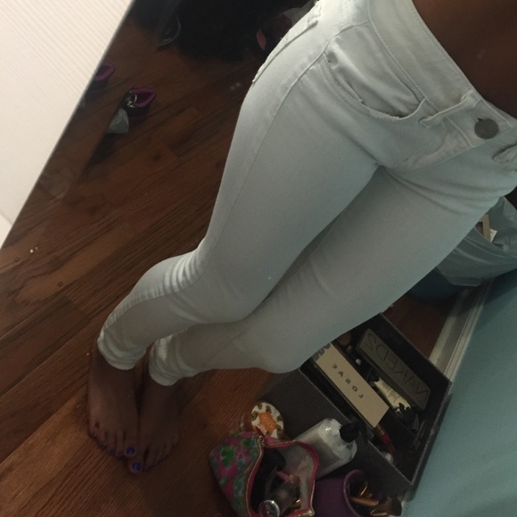 White American eagle jeans