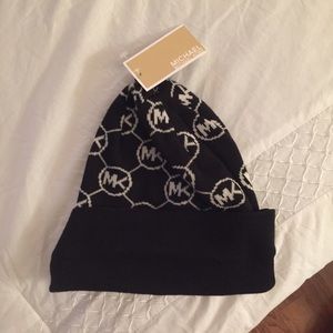 NWT Michael Kors beanie