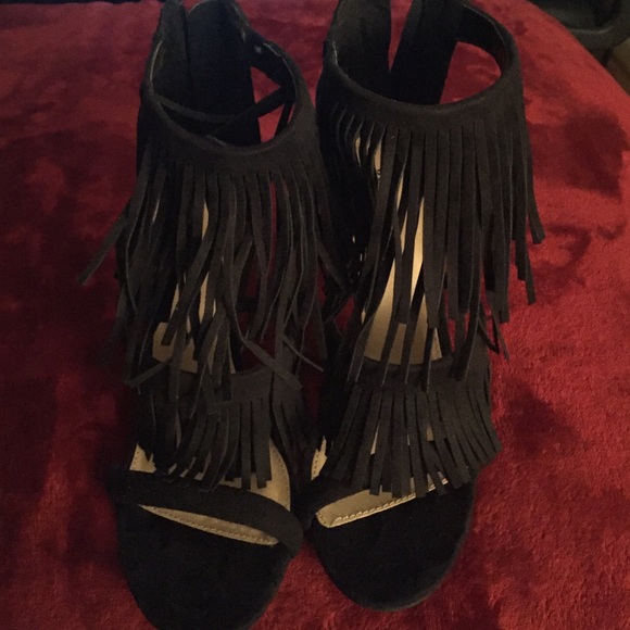 Never wore outside