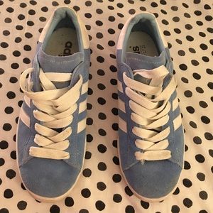 Women's adidas suede shoe size 7 1/2