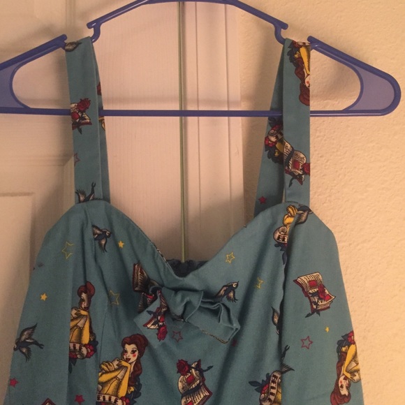 Beauty and the Beast pin-up dress - Picture 3 of 3