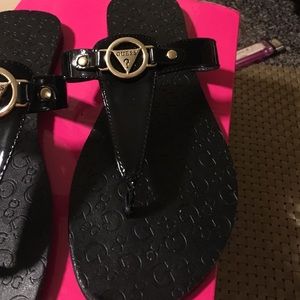 Guess flip flops