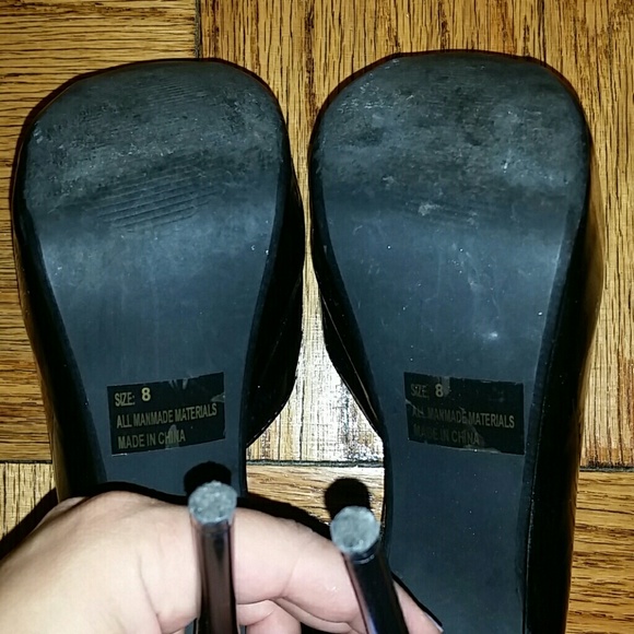 Stilettos - Picture 3 of 4