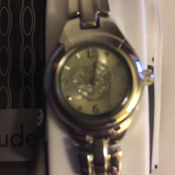 Allude watch w/ case - Picture 2 of 2