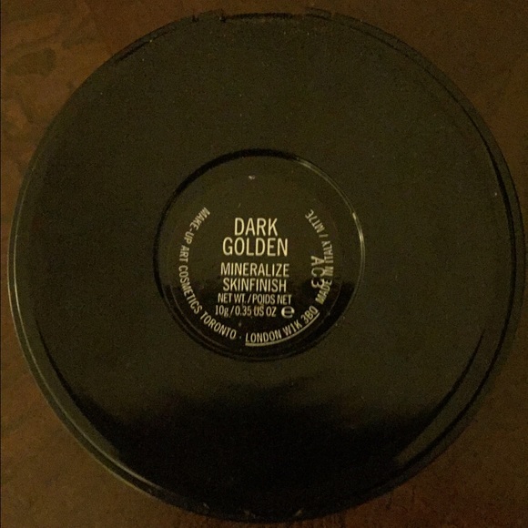 MAC Mineralized Skin Finish ( shimmer highlighter