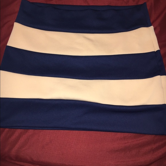 Short skirt