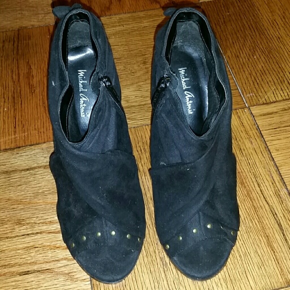 Stiletto Booties with studs - Picture 2 of 4