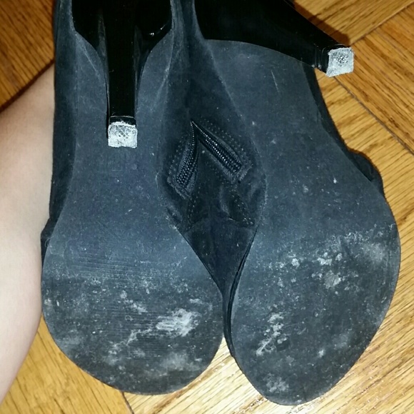 Stiletto Booties with studs - Picture 4 of 4