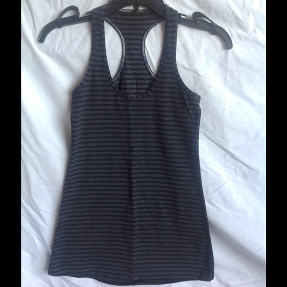Black/grey lululemon tank top.