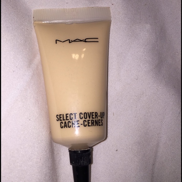 MAC select cover up