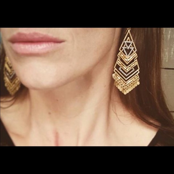 BMWT Stella & Dot Horizon Statement Earrings