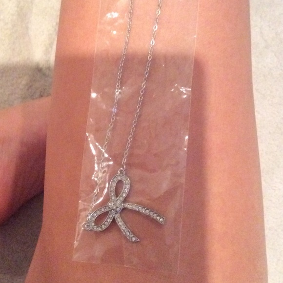 Bow tie necklace