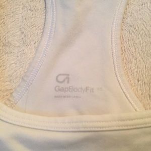 Gap Fit Tank Top w/built-in bras White XS