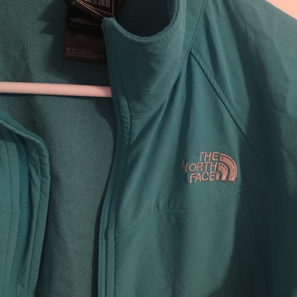 North face jacket - Picture 3 of 4