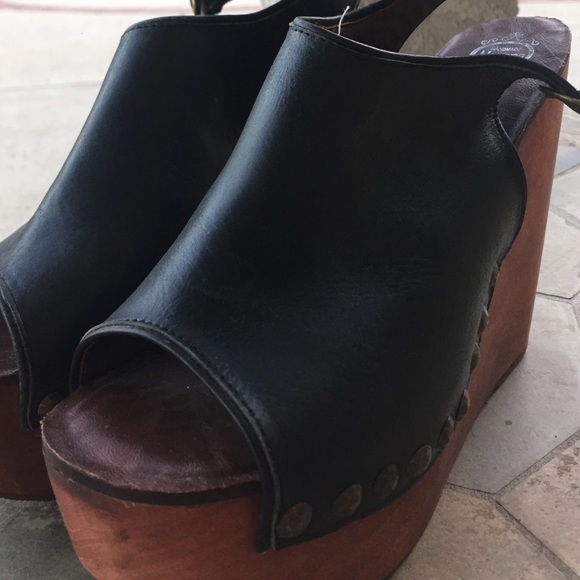Jeffrey Campbell Platform Clogs Sz 9